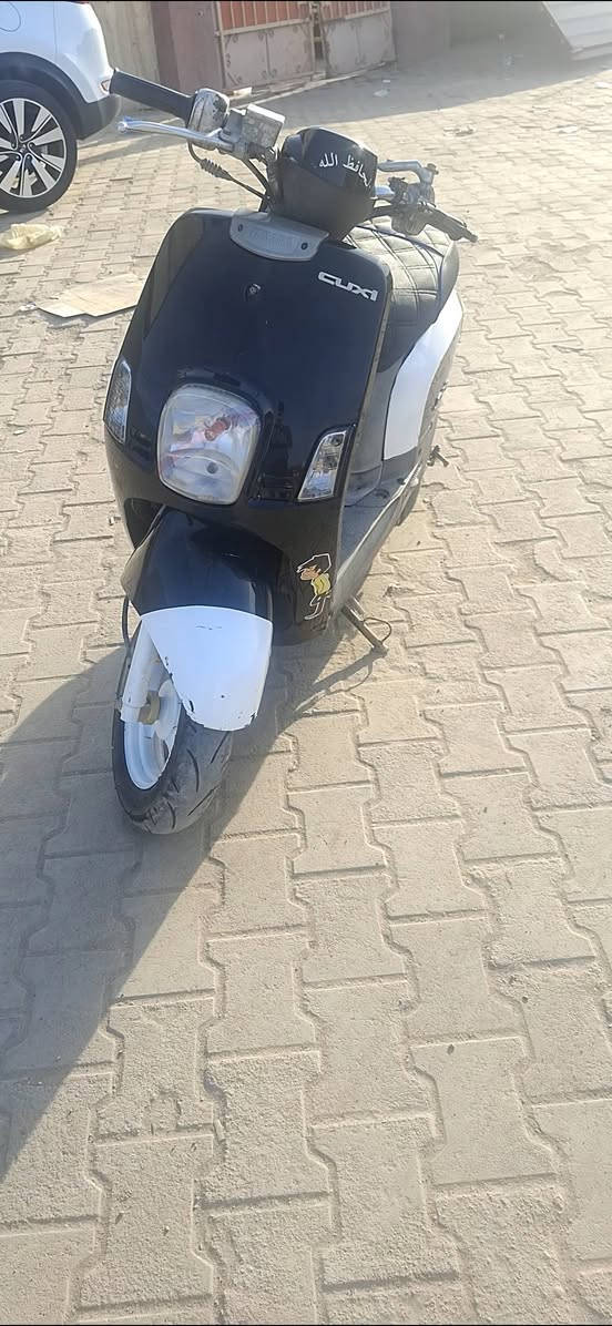 سلام عليكم  ماكس (بوليسي)للبيع الدراجه كابريتر خير من الله مكفوله كفاله عامه مامفتوحه الدراجه شلعه او معدل شرط سعر 825او بيه مجال حك الجيه او الشراي بي خير او يدلل يتصل على الرقم ***********
