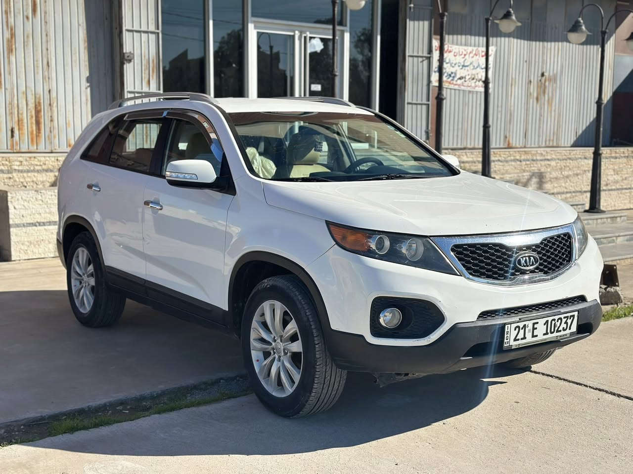 للبيع سورنتو
السعر 152 بيها مجال 

***********

موديل 2013 

7 راكب 

تحكم ستيرن 

شاشه لمس

كاميرا خلفي 

كلين السياره فقط مكانين بارد 

رقم سليمانيه جديد تحويل وكاله نفس اليوم 

مكان السياره ديالى خانقين
