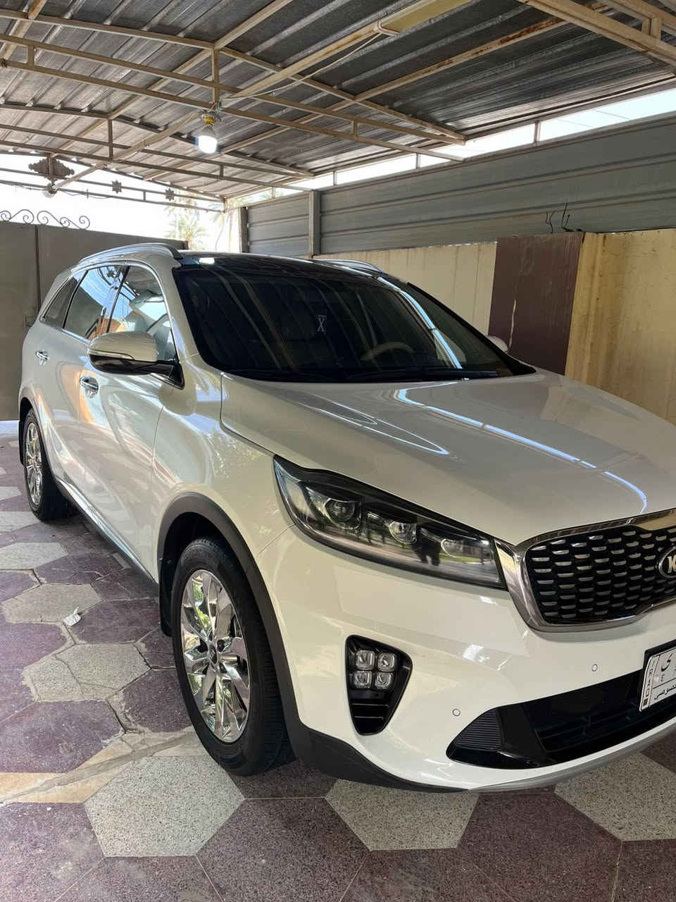 سورنتو خليجي فول 1/1
رقم بغداد بسمي 
موديل 20 
محرك 6v 
ماشيه 71 الف حقيقي 
بيه اربع صابع بارد فقط 
باقي كفاله 
•••
السعر خاص 
0786 037 7136
غير متواج ع فيس
