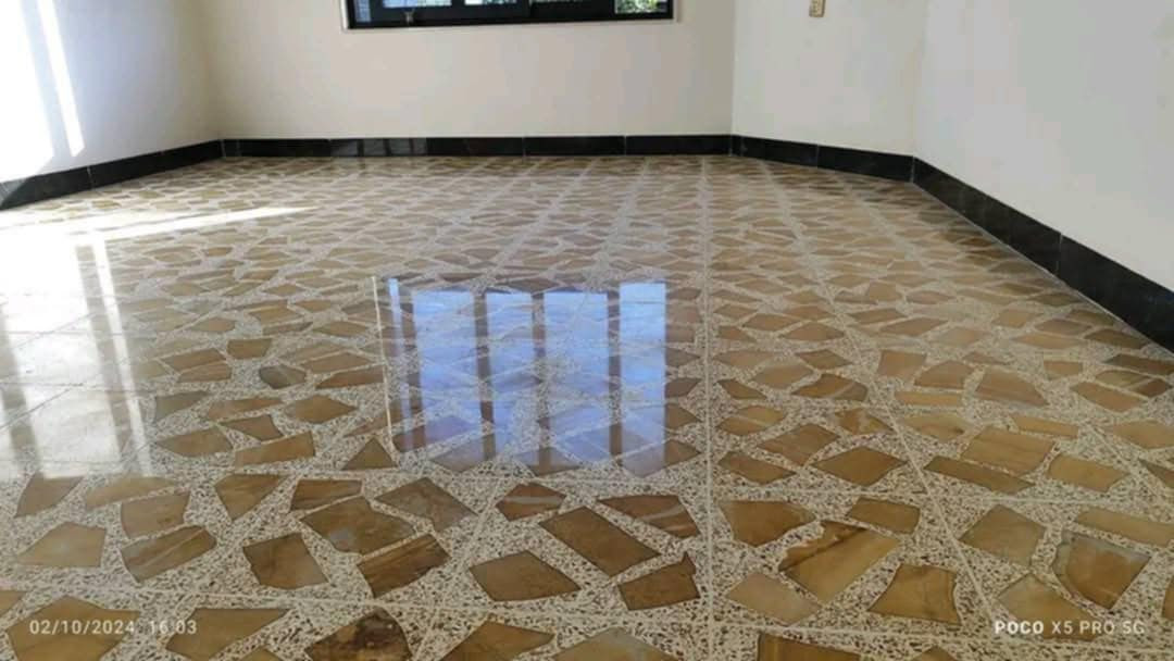 جلي الموقعي لكافه انواع الكاشي القديم والجديد ومعالجة الكاشي القديم والمحفر بأحدث المواد والطرق 
• جلي المرمر الطبيعي بكافه انوعه 
[ تنظيف وتلميع فقط للكرانيت والبورسلين والسيراميك  للاستفسار  ‏‪***********‬‏  يتوفر واتساب  ‏‪***********‬‏] الأسعار تكون حسب المساحه ونوع الارضيه
