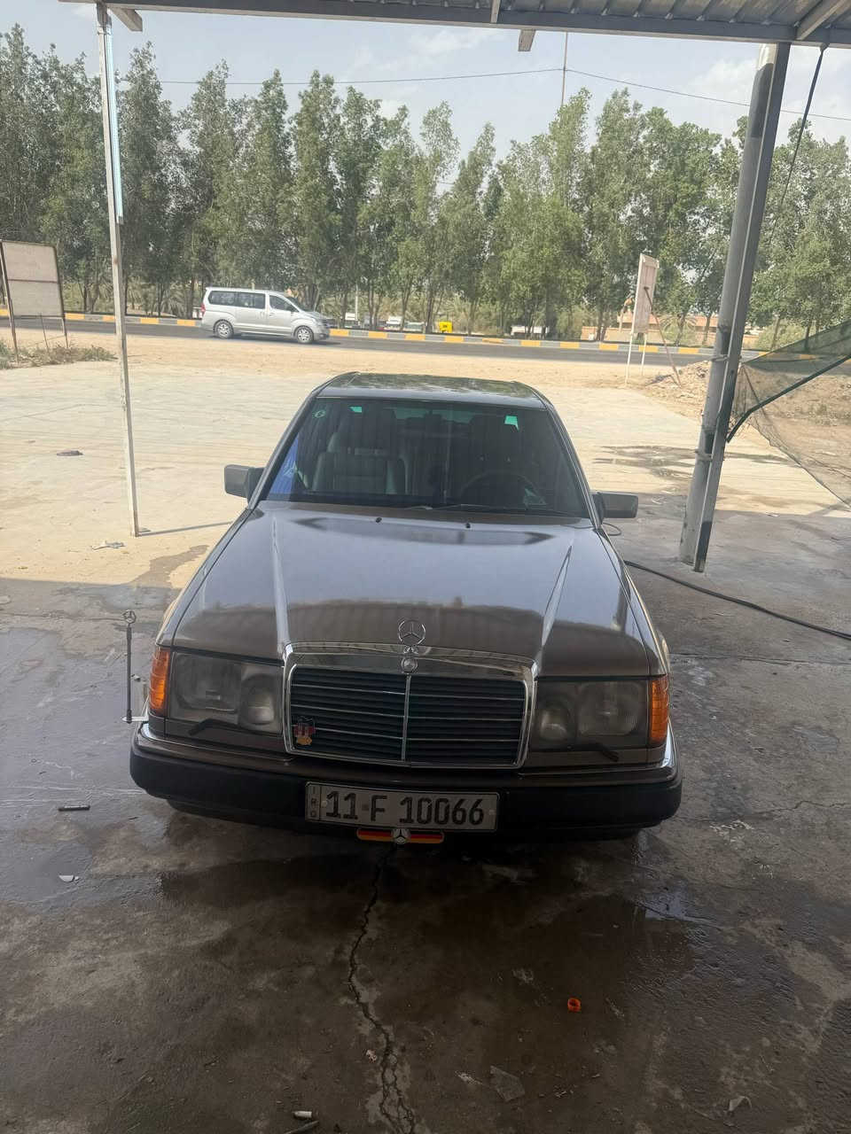 مارسدس مكينه بلادي موجودة في بابل سعر 65وبيها مجال الشراي بس كيرها كايم سياره نضافه فول تجي وشوفها بعينك بيع مستعجل ***********

