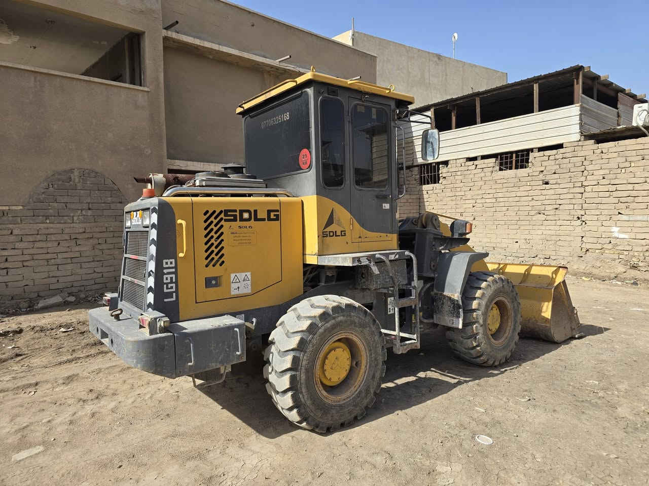 سلام عليكم شفل صيني ال جي للبيع حجم 18 مكفول كفاله عامه الشفل منفيس بدون رقم العنوان البصره قضاء المدينه للاستفسار اتصل على الرقم ***********
