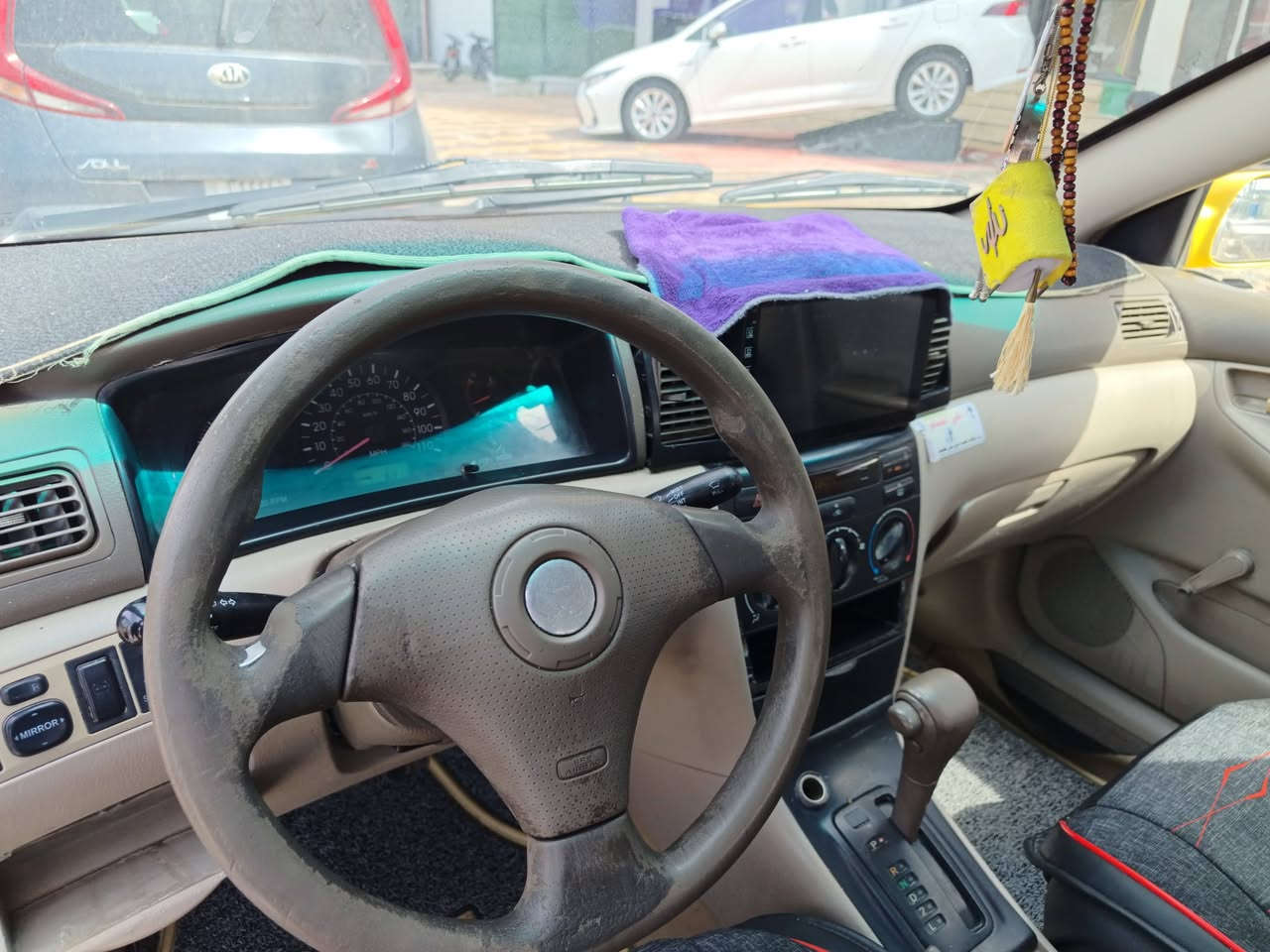 السلام عليكم سيارة كورلا نحله للبيع 
مكينة 1800 مكينه وكير توني شادهن
سياره رقم مثنى نكليزب  حلوه بسمي تريد وكاله او تحويل مباشر
سياره حداديه تخم تاير شاشه مُديل 2008  السعر 65
مكانه سماوه ***********
