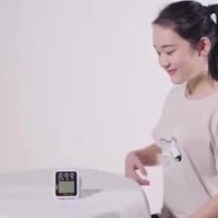 جهاز ضغط معصم • ناطق بالعربي • توصيل مجاني