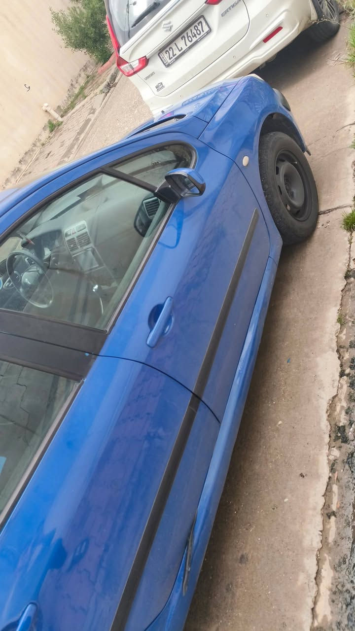 بيجو موديل 2005
بيها قطعتين صبغ فقط
مشروع وطني دفتر بانزين يوصل وره عشرين يوم
سعره 55 بي مجال بصيط (***********)
