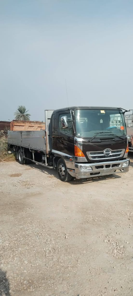 هينو شيطان 2018 للبيع سياره جديده وجاهزه الطول 6وربع محرك 6 سوبر جاهزه وكامله وبسعر مناسب مكان بابل ***********.
