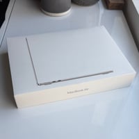 ماك بوك اير M5 • سلفر • رام ١٦/٥١٢