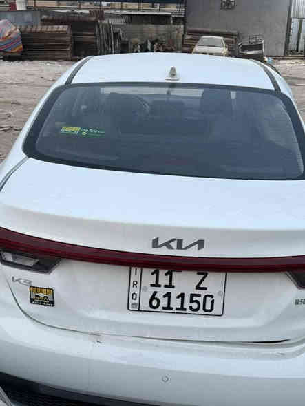 للبيع كيا سيراتو موديل 2024 رقم بغداد تحويل مباشر حادث جاملغ وباب خلفي السعر 98$ وبيه مجال العنوان بغداد للاتصال ***********  المواصفات 1/1
