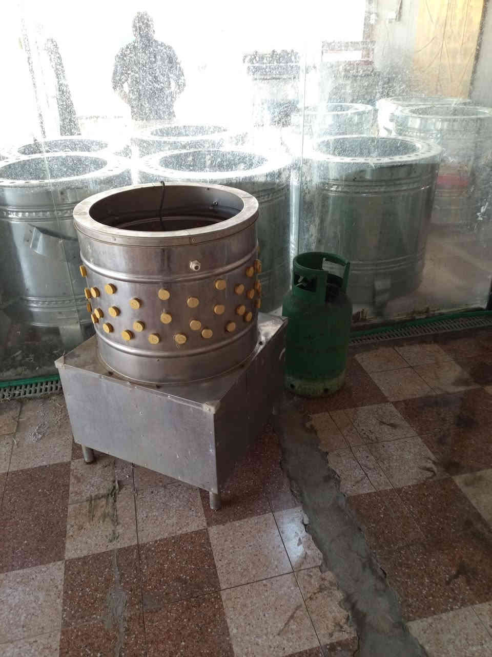 السلام عليكم غراض مال دجاج لبيع المكان فلوجه يم شارع السد السعر 625بيهن مجال لطيبيبن ***********
