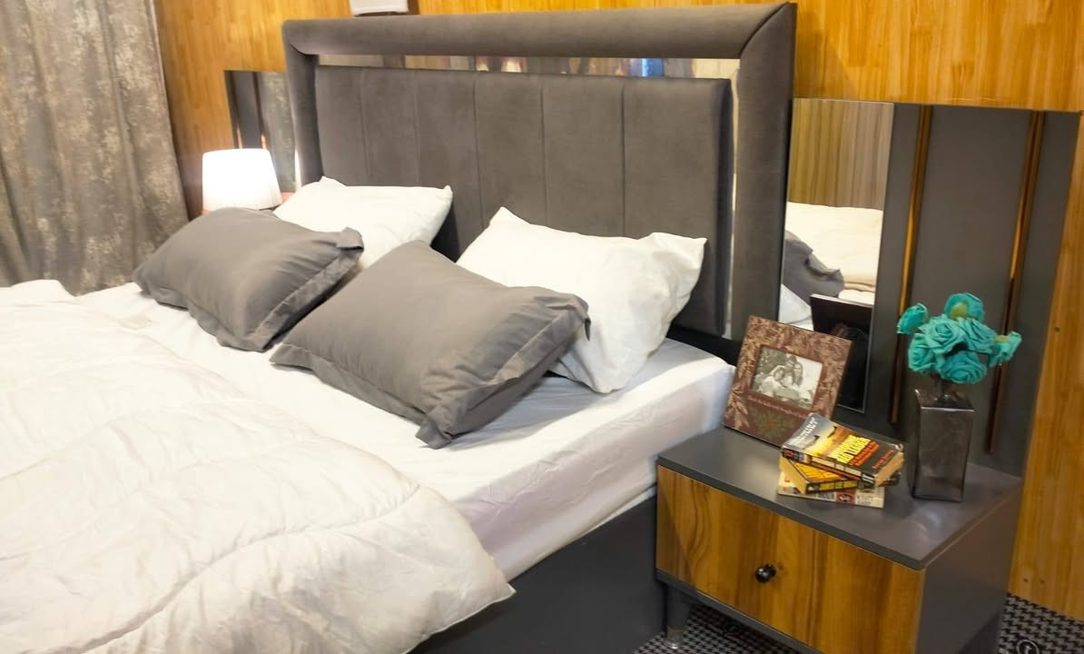 اتصال *********** غرفة تركيا 7 قطع نضيفة استعمال قليل السعر 750 مكان بغداد
