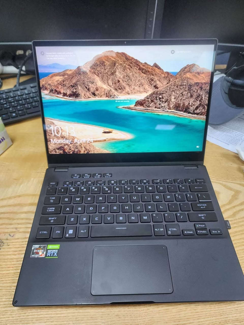 سلام عليكم ورحمة الله وبركاته
لابتوب لمس شاشه 360 درجة  

للبيع ماركة asus والمواصفات 👇👇

ASUS ROG Flow X13 Ryzen R9 6900HS - 8 Core, RAM 16GB, 512GB SSD, RTX 3050 Ti 4GB, 13.4 120Hz FHD+ WUXGA (1920x1200) X360 Touchscreen, Black,  Bag ,

.

CPU - AMD Ryzen 9 6900HS​ (8 Cores/16 Threads) Liquid Metal Boosts Cooling

Max Boost Clock Up to 4.9GHz

RAM - 16GB DDR5 4800MHz

STORAGE - 512GB M.2 PCIe NVME PCIe 4.0

GPU - NVIDIA RTX 3050 Ti 4GB GGDDR6

Display - 13.4 120Hz IPS Level FHD+ WUXGA (1920 x 1200) X360 Touchscreen sRGB 100%

Battery - 62WHrs, 4S1P, 4-cell Li-ion

Color - Black

Keyboard - Arabic

OS - Windows 10

Warranty - 1 Year

Accessory - ASUS Rog  Bag Backpack, ASUS 

 رايده ب مليون و 200 الف  ...
للتواصل ***********
