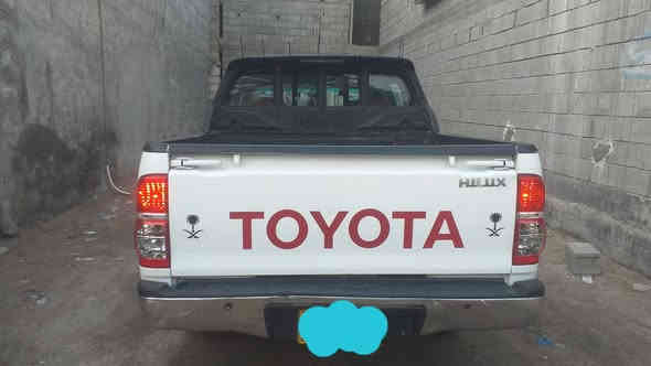 السلام عليكم هايلوكس موديل ٢٠١٤ اوتوماتيك  كويتي شاصي ١٩ كيرمحرك حداديه اكسل مكفوله سياره احله من الصوره استخدام شخصي مشروع وطني  بسمي السعر٢٠١٠ غيرمتواجدعلى الفيس للستفسار*********** مكان  بصره
