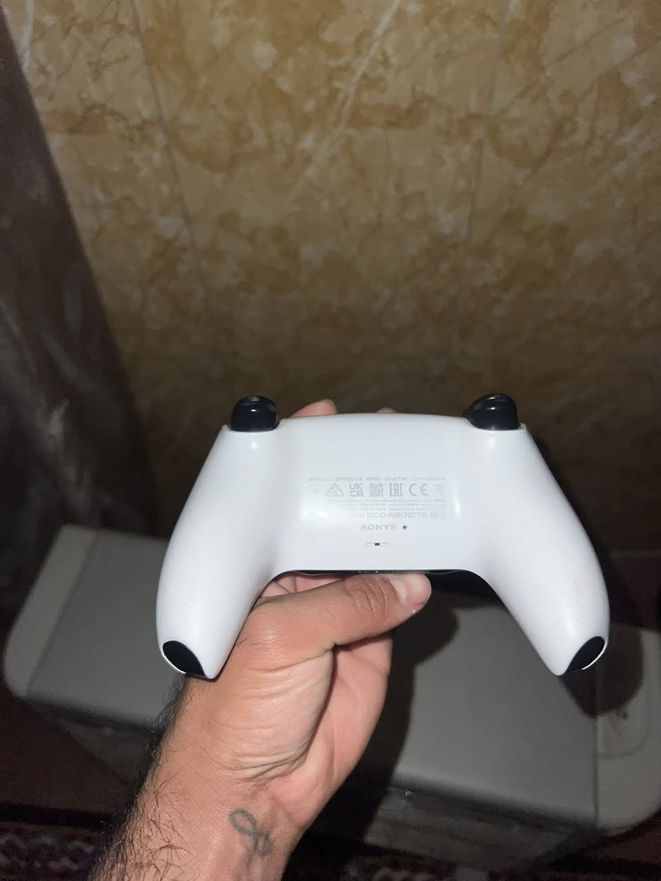 جوستك بلي فايف أصلي شرط لا مفتوح ولا مصلح وما بي اي خلل ضمان 
سعرها ٥٠ الف قفل شراي تعال خاص 
مكاني السماوة الغربي


**إذا كنت صاحب هذا الإعلان وتريد حذفه لأي سبب، رجاءا أرسل رسالة إلى الدعم الفني**