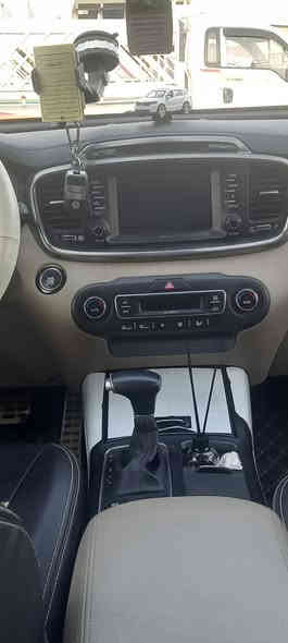 السلام عليكم 
سورنتو 2020 خليجي 
بصمة
مري شفط 
مكينة 4سلندر دوش 
ماشية84 حقيقي 120 دگ جرس 
حساس امامي خلفي 
كامرة خلفيه
7راكب
3قطع تبريد
ويل كب كروم19 السبير مانازل  
شحن واير لس
 سنويه الى2030
بأسمي رقم بغداد الجديد تحويل مباشر
تخم تاير جديد قبل يومين شادة
بيها كارت كلش قليل بالجنطة
السعر240وبيها مجال 
***********
