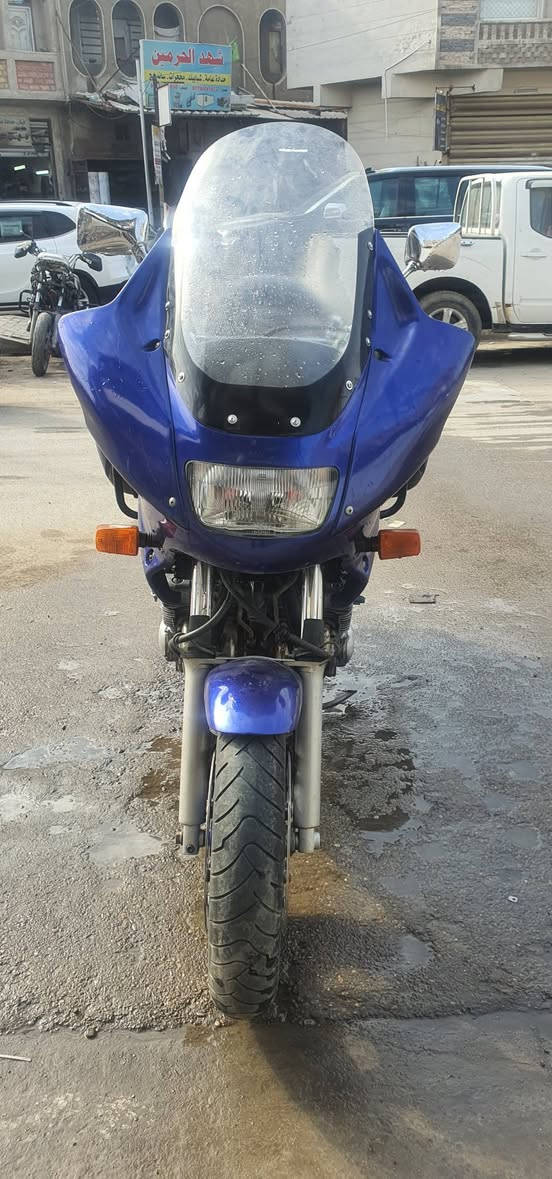 مساكم الله بالخير شلونهم الشباب أن شاء الله بخير وصحة وعافية. ياماها ديفرسون رقم انكليزي دراجة بوليسي اللغود و جامه طويلة جنط دروعة خلفية تجوة على السيباية
السعر 33 وبيها مجال.

***********
