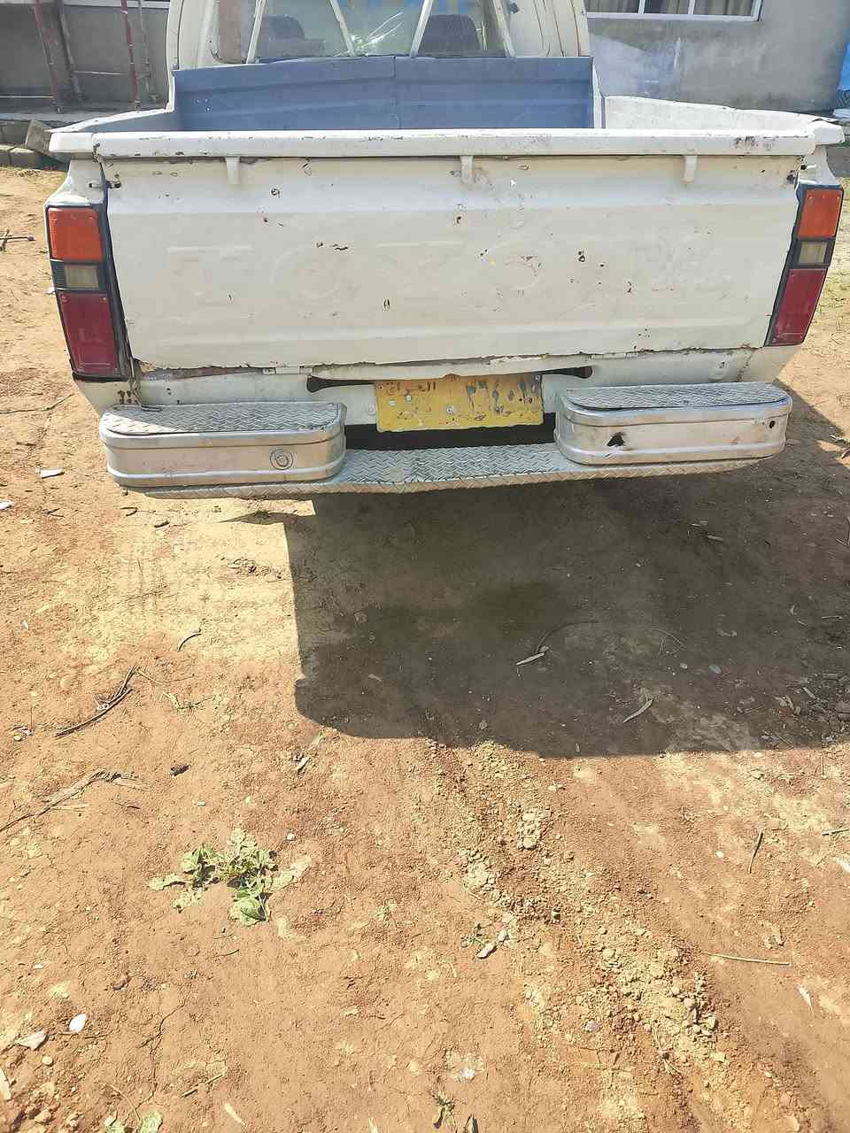 للبيع 
تيوتا بيكب 1981
سعر 18ورقه 
صبغ عام بدون قلب او حادث 
شرعي جنوب الموصل 
مكينه وكير وسط
شاصي نظيف 
داخل نظيف 
كهربائيات شغاله 
طخم وسط


**إذا كنت صاحب هذا الإعلان وتريد حذفه لأي سبب، رجاءا أرسل رسالة إلى الدعم الفني**