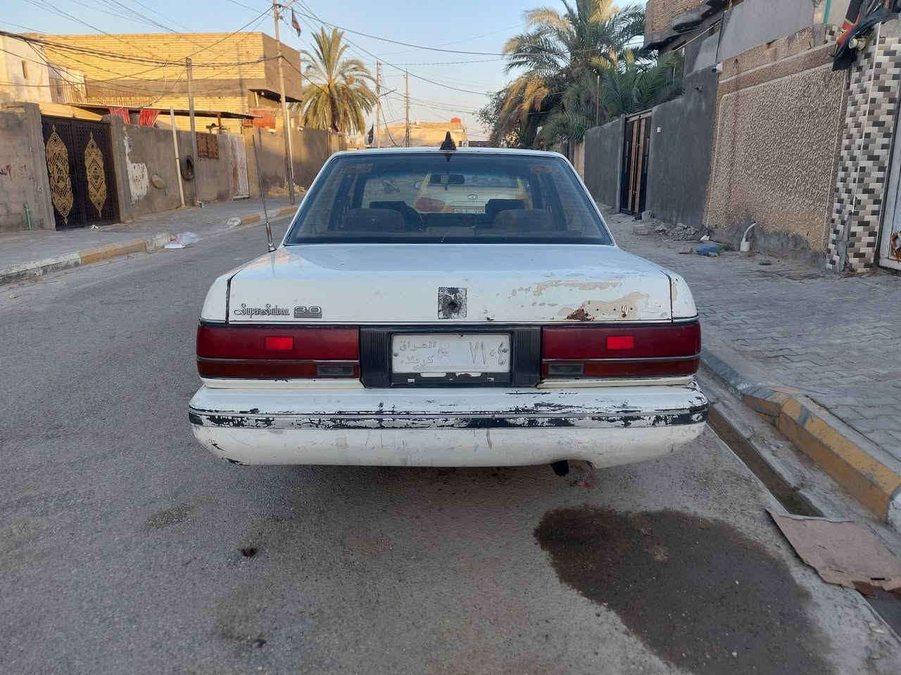 سوبر سيدان للبيع مكينه وكير شرط حداديه حلوه والباقي شوف العين السعر 22 وبيها مجال مكان السياره سماوه رميثه ***********
