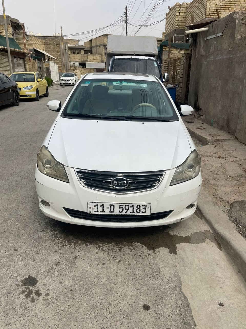 سياره بي وأي دي موديل٢٠١٣
مكينه كير تبريد صدر كله جديد 
٤ قطع صبغ بدون دواخل جماليه 
سعر ٥٦ وبيها مجال مكان بغداد البلديات/‭***********‬
