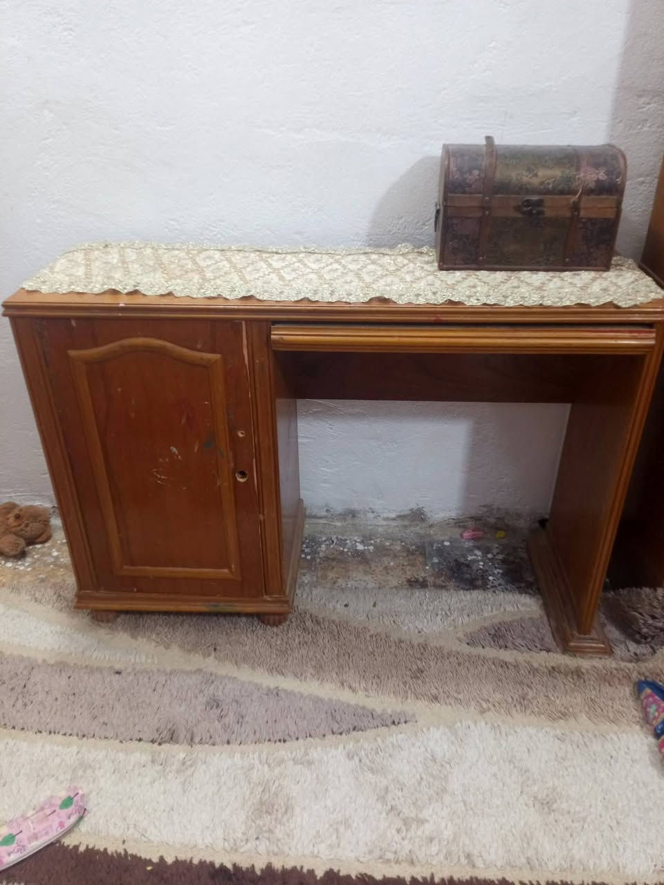 سلام عليكم اخشاب للبيع ميز مرايا زاوية سعر 50 ميز مكتبي سعر40


**إذا كنت صاحب هذا الإعلان وتريد حذفه لأي سبب، رجاءا أرسل رسالة إلى الدعم الفني**
