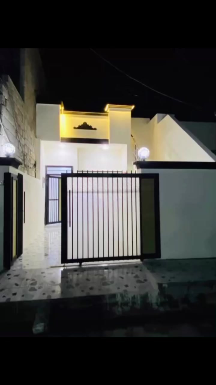 #دار ١٠٠متر  للبيع طابو صرف ب ( ٧٧ ) 
#الموقع: حي العسكري ٧٧ بناء حديث صفر نظام دكت تبريد مركزي وبسعر مناسب جدا 
#السعر: ٦٨ مليون 
#للأستفسار الاتصال بالرقم ‭
‭0770 618 4927‬
او مراجعة فروع مكتب #عقاراتي 
#الفرع حولي حي العسكري قرب قاعة بسطملي 
#الفرع الثاني سايدين كوباني قرب  #كركوكجسر النجدة
