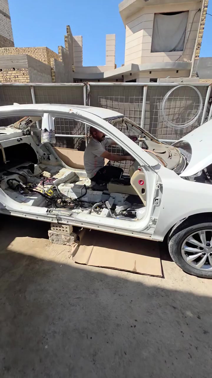 السلام عليكم على بركة الله تم وصول سيارات ادوات تفصيخ
للإستفسار *********** ***********
