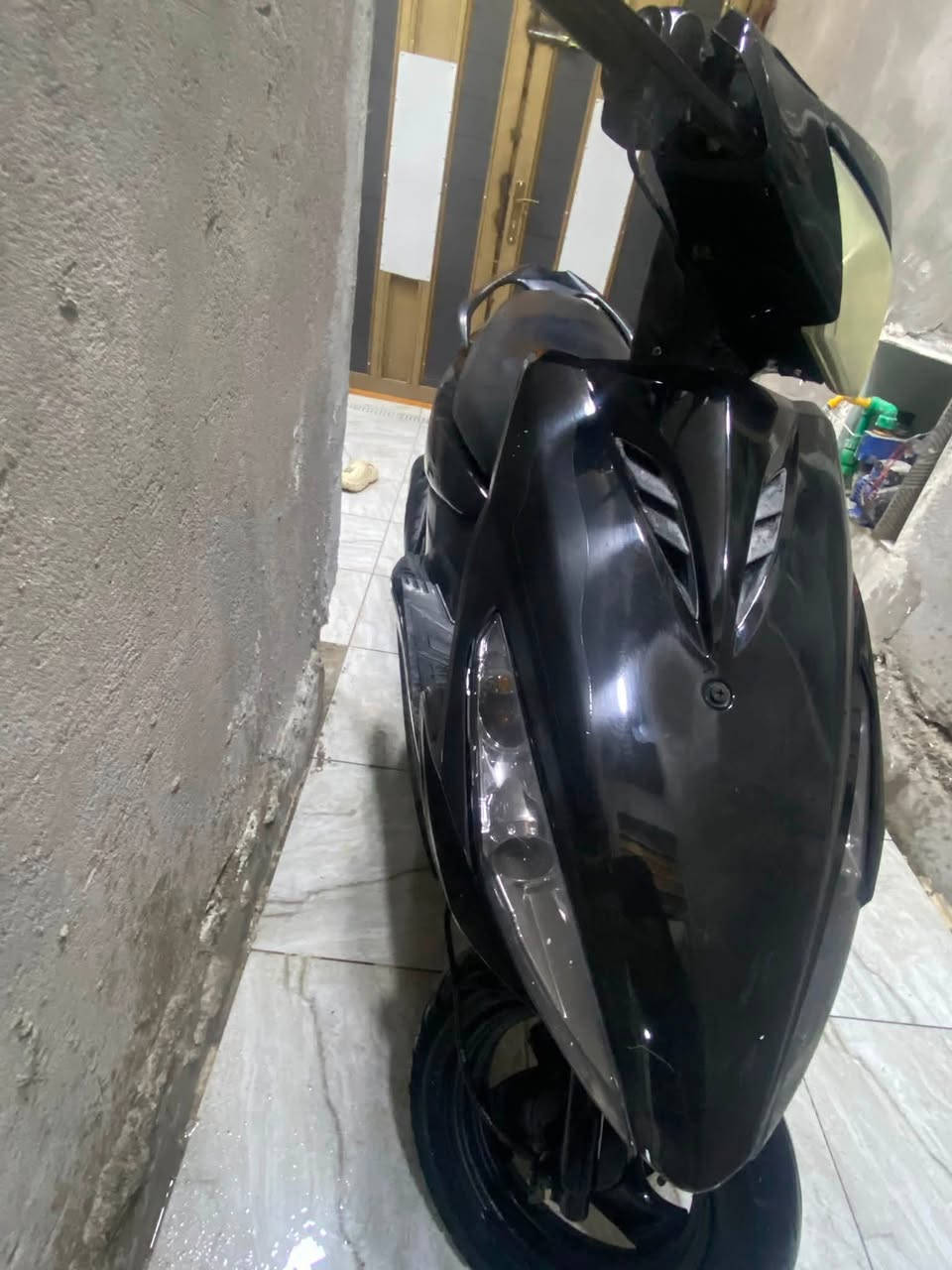 ماكس مضلع كابريته للبيع
بلاديه شلعه معدل دراجه نضيفه 
عنواني البصره المطيحه دويد 
السعر 600 بيهه مجال
***********
