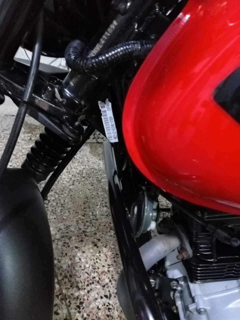 دراجة زيرو زيرو
وراقه صوليات شرط ترقيم 
بوكسر نازله 23 شكل 23 كفاله عامه من كلشي 
دراجة نظافته 100% حته عده ماشركه بيه 
نظيقه بشكل ستخدام شخصي جانج مضمومه
كله وضع شركه كلشي مابدل بيه مكاني شهداء العبيدي 
***********
