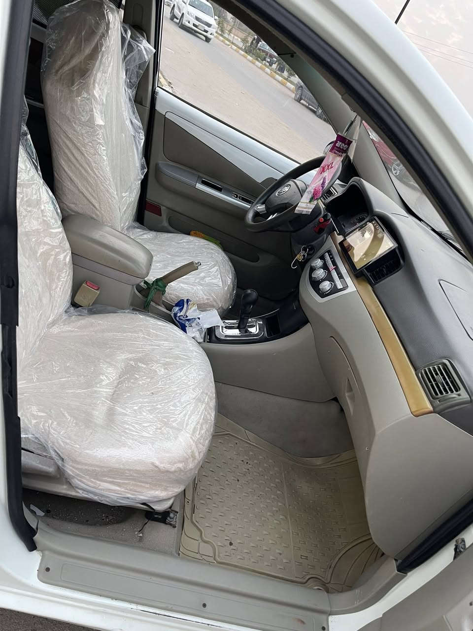 ليفان ٢٠١١ محور مكينه وكير كورلا اوتو رقم بغداد مشروع وطني

ماشيه ١٠٠ الف حقيقي  سنويه ل ٢٧ 

مكفوله ضربه تبديل صبغ عدا هلال واحد بي صبغ 

جاهزه سياره مكينه كير مكفولات جدد تبريد حداديه كهربائيات عام شغاله 

شاشه كأمره لايت زنون 

سياره حلوه وجاهزه 

سعره ٤٥ 

مكان سياره وأبو سنويه بناصريه سكان الصناعي 

***********
