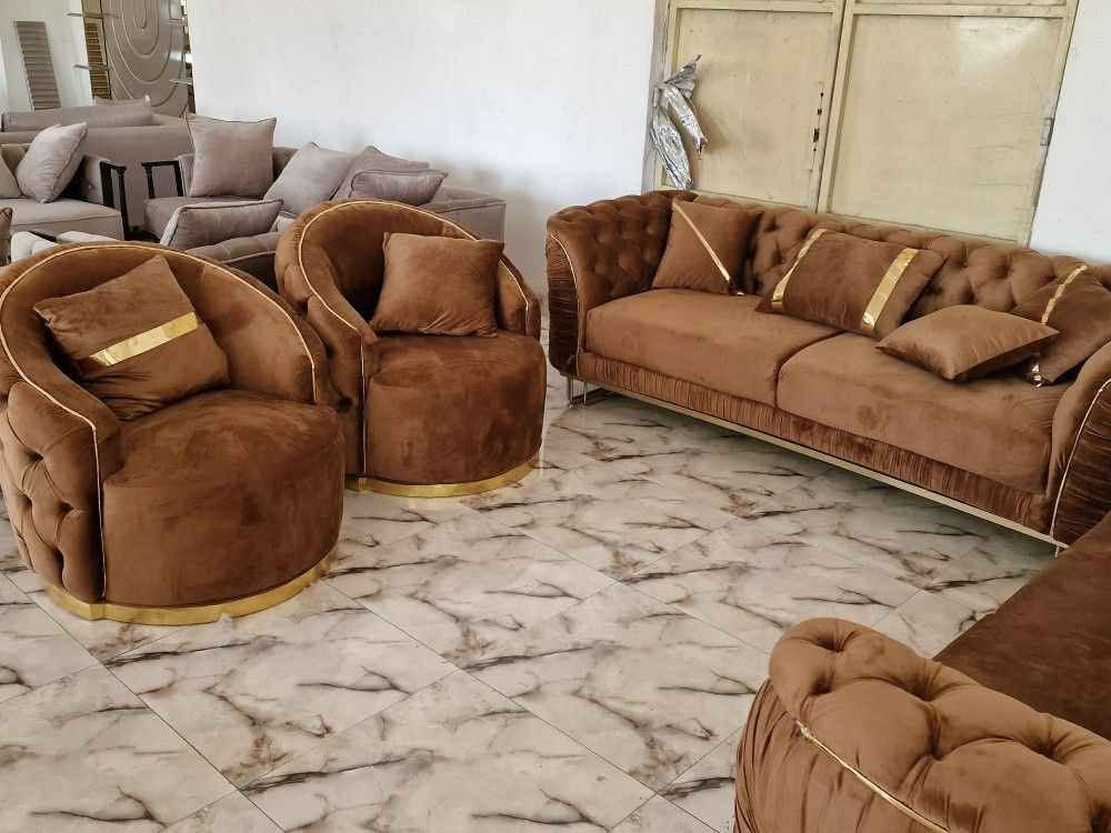 عرض لمدة  اسبوع 😍😍

موديل مقجج

تخم شغل عراقي موديل تركي عشر مقاعد خمس قطع   قنفتين ثلاثي وقنفه ثنائيه وكراسي عدد 2اضافه  كوشات هديه عدد 6
الس

10مقاعد 
8مقاعد 
7مقاعد 
  5مقاعد 

خمس قطع اثنين كبيرة ثلاثيه وحده وسط ثنائية و كرسيين مع كوشات عدد 6
جميع الالوان متوفره
توصيل متوفر لجميع محافظات العراق

القاعدة خشب كله بلوك 18مل
القماش چگور قديفه ثكيل او حسب الطلب متوفر انواع الاقمشه 
الاسفنج مميز اول مضغوط علو الاسفج 7سم 

❇️قياسات القنفات ❇️
190سم  القنفه الكبيرة ام ثلاث مقاعد 
150 سم القنفه الوسط ام مقعدين 
75 سم  الكرسي

العمق الكلي للتخم  75 سم عرض المقعد الصافي
ضمان حقيقي للامانه 5سنوات 

❌❌❌لا تدفع المبلغ اذا  اجاك يختلف عن الصورة❌❌❌

للحجز ارسل
الصورة 
والاسم 
ورقمين موبايل
والعنوان
على الخاص

التوصيل3ايام فقط بغداد, العراق


**إذا كنت صاحب هذا الإعلان وتريد حذفه لأي سبب، رجاءا أرسل رسالة إلى الدعم الفني**
