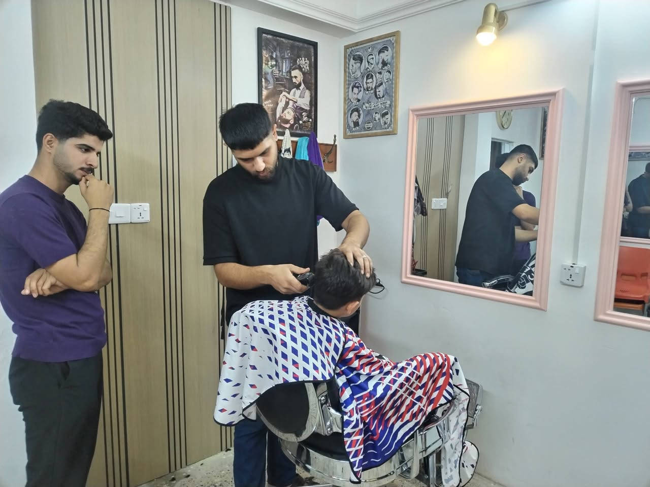 تعليم الحلاقه معهد النجاح. تفاصيل الدوره مراسله اتصال وات ساب *********** العنوان بغداد الجديده.
