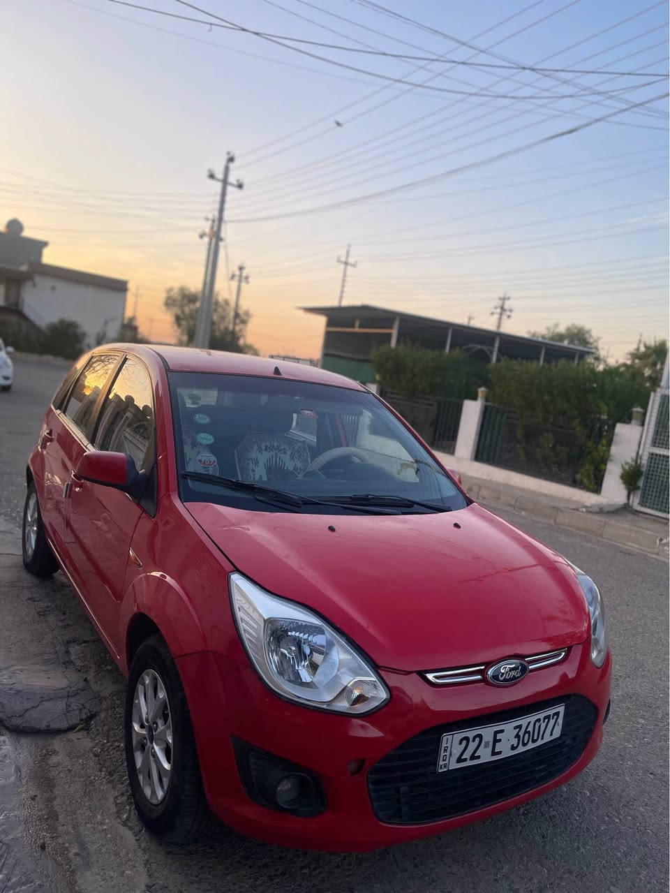 فۆرد فیگۆ  مۆدیل ٢٠١٣  گێر تۆماتیک گێرو مەکینە بەشەرت  رەقەمو سەنەوی نوێیە هەتا ٢٠٢٨ پێنج پارچەی بۆیاخە لای چاملخی سایەق کەمەک ناوی گرتیە بەس شانسی نەیگرتیە  بستەک سەر دەرگای سایەق ساردە کوتە   ٧٣٠ هەزار خەرامەی لەسەرە نرخی ٦٦ وەرەقەو مەجال. 

*********** أربيل, العراق
