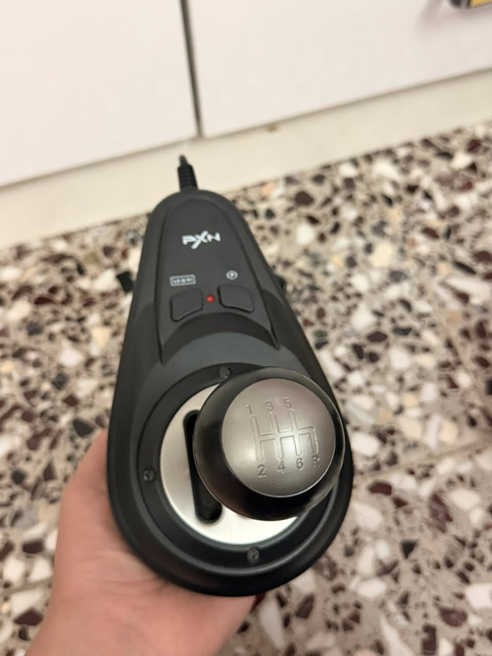 سلام عليكم دركسون v10 للبيع نضافة 90%جديد مستمل مرة واحدة فقط يربط على ps و ps4 xbox العنوان زيونة شارع الربيعي للاستفسار:•***********
