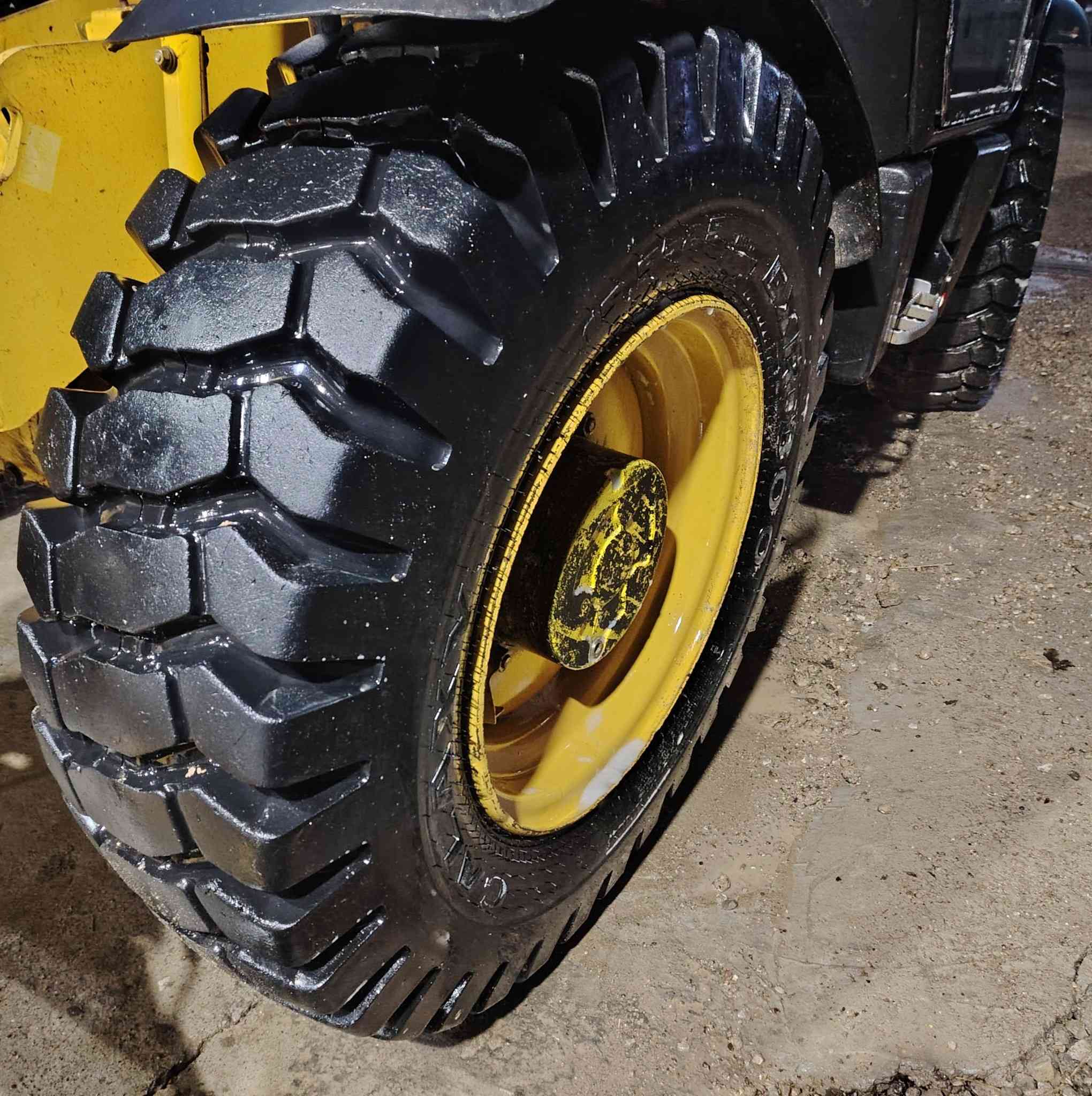 تایەو ویلی 25 تایەکانی تازە کڕدراوە 4 تایەو ویلە هەموی لۆکەژت***********
ژت***********
