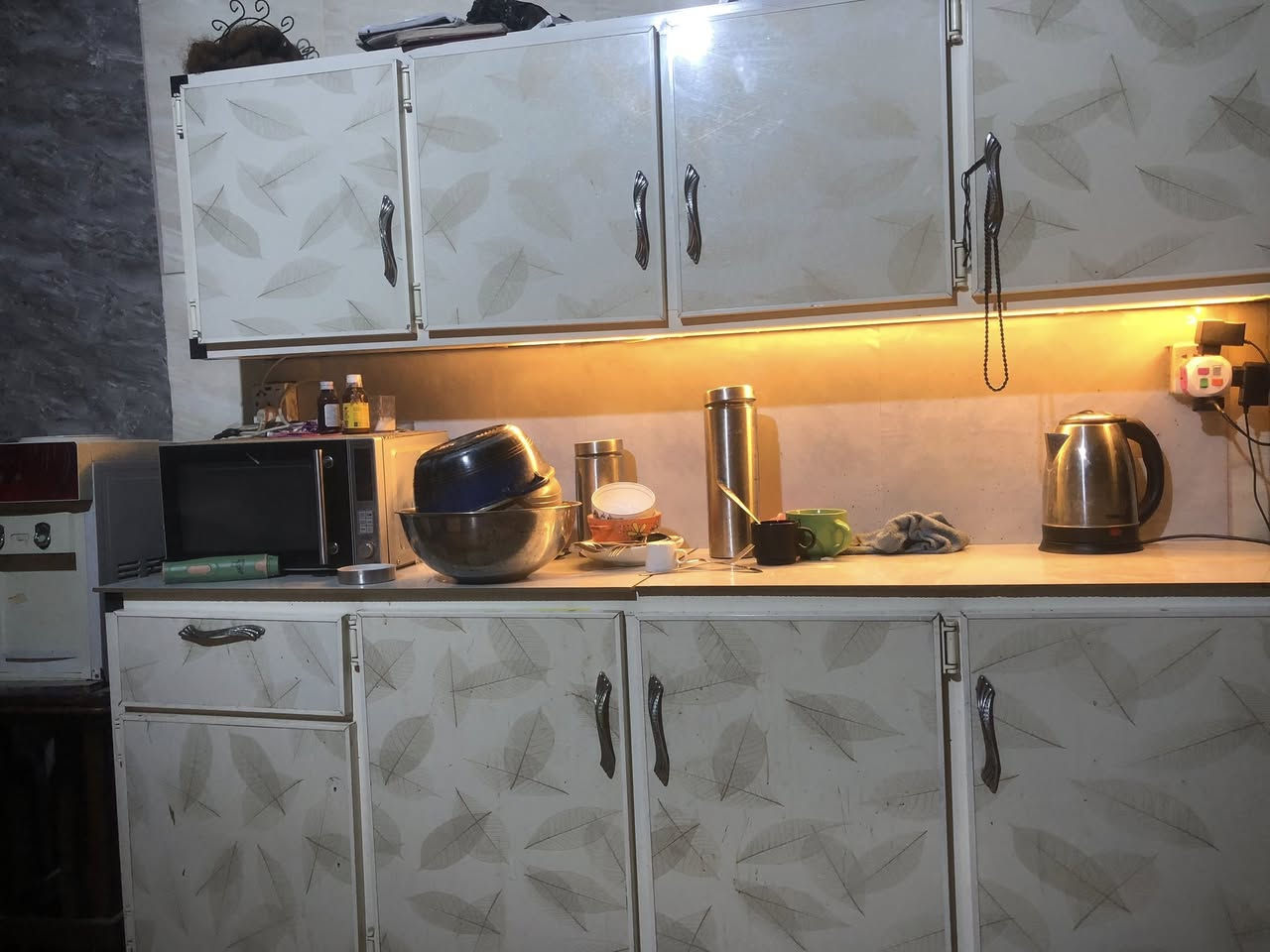 عراض مطبخ للبيع للتواصل ***********
