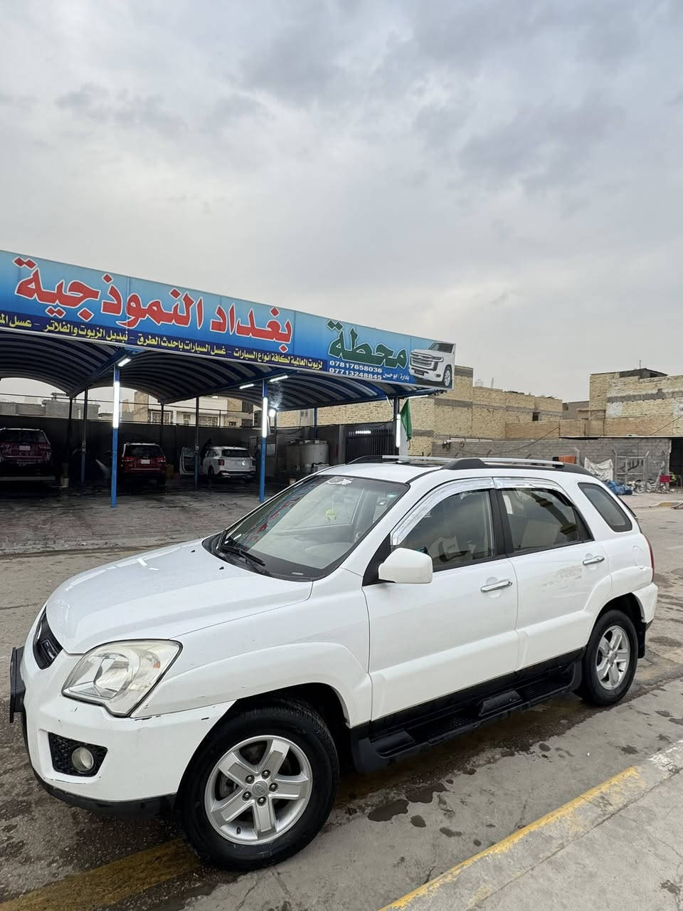 السلام عليكم 
سيارة اسبورتج خليجي ٢٠١٠ 
محرك ٢٠٠٠ الفين
فتحة + شاشة
رقم اربيل ب اسمي
صبغ قطعه وحده فقط جاملغ امامي 
وبيها بارد شويا موجود سونار بالصور 

 السعر ١٢٨ مجال  مكاني كربلاء 
*********** وبي واتساب
