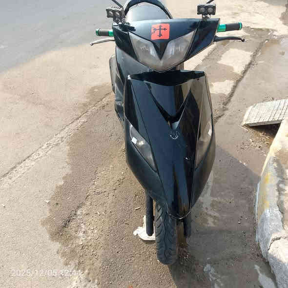 سلام علیکم  دراجة ثعلب 140 دراجة صافية  اوراقهةكامل العنوان الحسينيه السعر600 ***********
