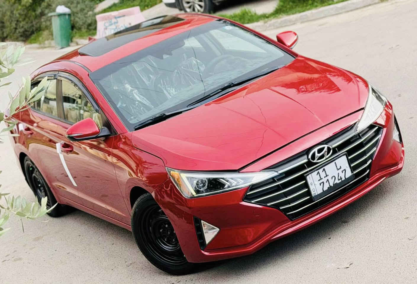 السلام عليكم عندي النترا ٢٠٢٠ رقم بغداد الدولي جديد
سنويه وأرقام وهزه كله جديد بسمي تحويل ثاني يوم سياره جديده بمعنى الكلمه وجاهزه مابيها اي نقص ماشيه ٨٨ الف كيلو فقط محرك ٢٠٠٠ دوش ممفتوح بلادي حادثها فقط بنيد سطحي بدون دواخل بسيط وبيها بل عراق مكانين كلير اثر طخه فقط 
والباقي مكفول كله كير At المرغوب 
سياره فوووول مواصفات ١/١ 
فتحه سلايد 
بصمه تشغيل + بصمه ابواب 
تحكمات فول 
رادار جانبي 
تحديد مسار 
مانع انزلاق 
اي بي اس 
ايكو 
شاشه عرض عطلات 
شاشه كاربلاي 
كأمره دواره 
اشاير بل مري 
لد امامي 
محرك ٢٠٠٠ دوش 
تخم تاير 
حداديه جديده 
سياره جديده ومابيها نقص 
مكان السياره بغداد 
عارضها ب ١٣٢ وبيها مجال للشراي 
وهذا رقمي 
***********
