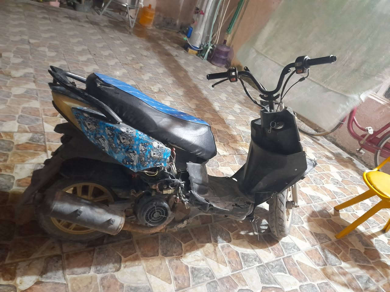 سلام عليكم دراجه اللبيع مكاني نجف ابو صخير سعر ١٨٠ بيه مجال  دراجه نضيف  شغاله  سلف مكينه نضيفه شراي بي خير او يدلل


**إذا كنت صاحب هذا الإعلان وتريد حذفه لأي سبب، رجاءا أرسل رسالة إلى الدعم الفني**