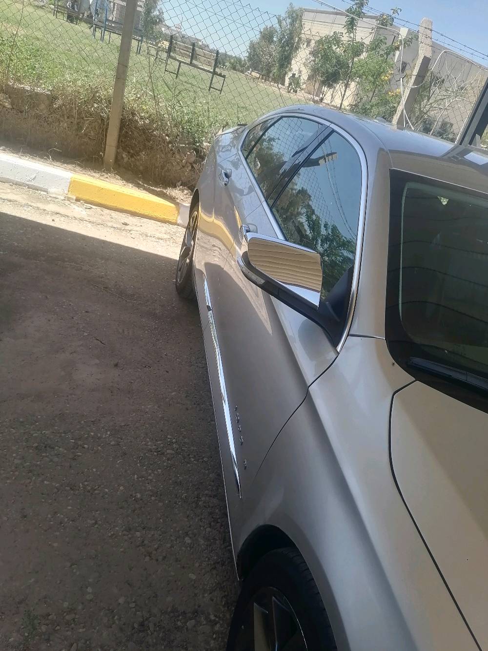 **امبالا بريمر 2020 🚙
** للبيع او المرواس حسب القناعة❤



**فول موصفات بستثناء الفتحة اعلى فئة 

*السيارة جاهزة من كل شي وماتصرف عليه 

*محرك او المكينه 3600 جديد بلادي لا مفتوح ولا مبدل شي 🚂
وشرط ما مستخدم غير أفضل أنواع الزيوت موتول و امزويل 
*كير 6 نمر *اتو عادي⚓

*تدفئة تبريد قطعتين وخير من الله ♨🏔

*الغرفه والكشنات جلد بلادي 💼

*كشنات الاماميه كهربائيه معه تدفئة 

*السيارة بصمه تشغيل مع 5 ابواب بصمات

*ايضا السياره تشغيل عن بعد 🤓

* شاشه اعطال 

*تحكمات استيران مع مثبت سرعه

*نظام APPLE CAR+CAR PLAY+GPS+Wi-Fi.

منافذ USB+USB TYPE C.

*

*ايضا شاشة مع سي دي cD📀 مع سماعات ومضخم  🎶🔊🔉

*القاصة المميزة في الامبالا😎

*تخم تاير جديد 💿

*بطارية جديدة🔋

*اشاير ترحيب مع اشاير مري🔎🔍

*السيارة ماشية 175الف كم🎛

*
*انارة دشبول ارزق بلادي

*منظومة لايت زنون بلادي

****

**السيارة  بيها اربع أو خمس قطع  احسبها حزام 
بيها داخل بسيط وراجع 

****

السعر / 117 وبيه مجال  

*
المكان // كركوك