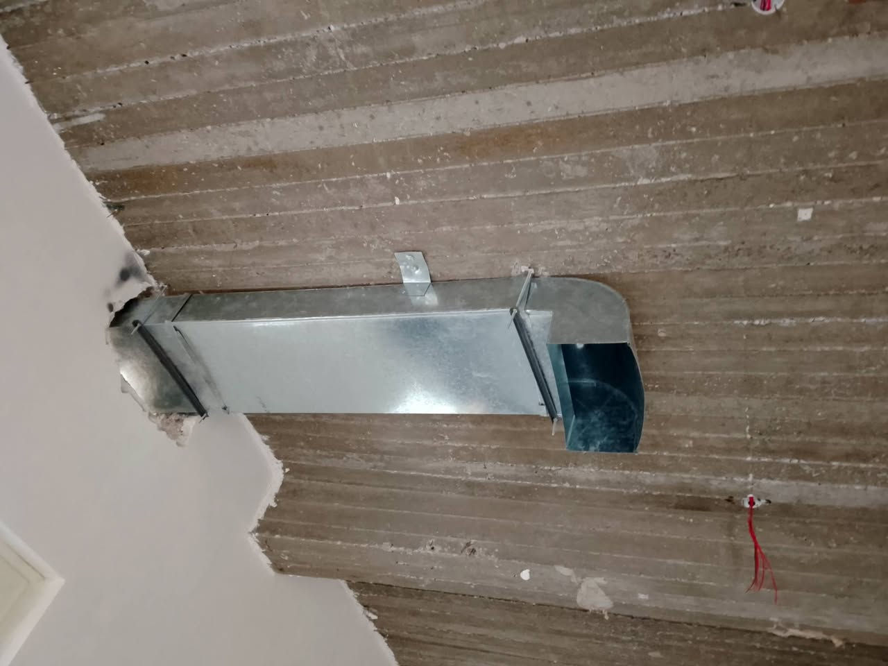 السلام عليكم يوجد كادر فصال وشد دكتات تبريد مركزي سعر المتر 25 الاستفسار اتصل ***********
