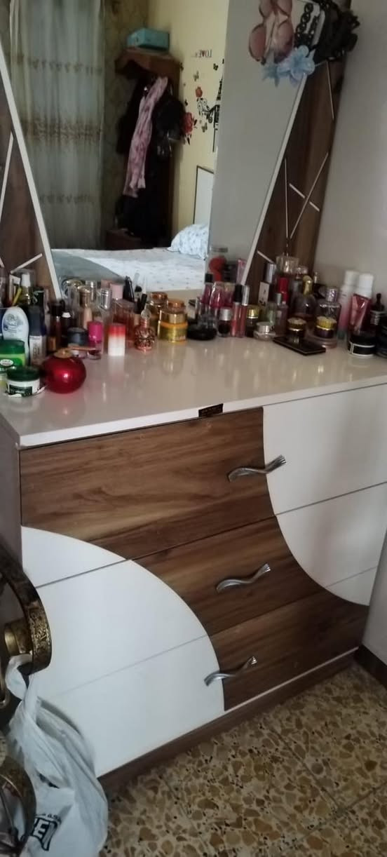 غرفة تركية نظيفة اخت الجديدة اريدها ب500 وبيها مجال +964 772 916 3340


**إذا كنت صاحب هذا الإعلان وتريد حذفه لأي سبب، رجاءا أرسل رسالة إلى الدعم الفني**