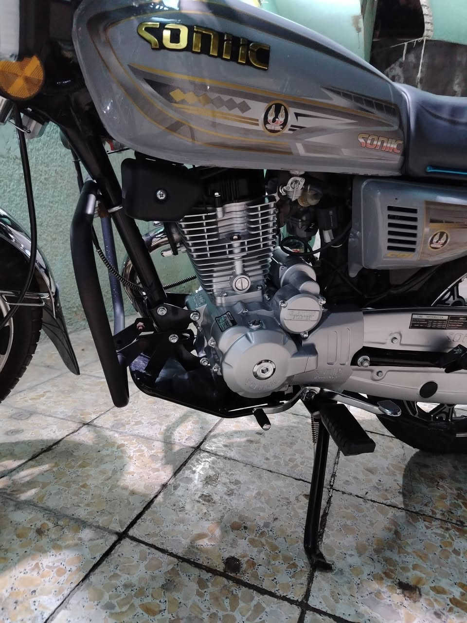 سلام عليكم دراجه سيفان  مديل 2026 دراجه جديده حيل محرك 200رقم نجف وسنويه ماخذه من عباس العارضي سنويه بسمهم تروح ويا كبل تحوله  مكان الدراجه نجف / سعر مليون 650 / رقمي ***********
