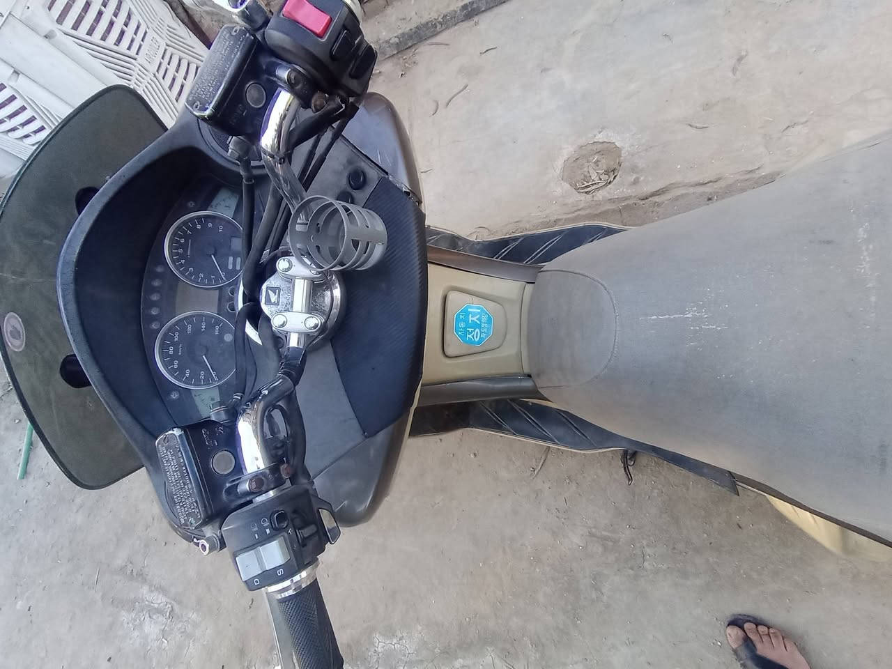 دراجة صفر عشرة بسعر مناسب سبعة گير اربع دحويلات مفتوحة گازگيت مراوس ترهم  800
***********
