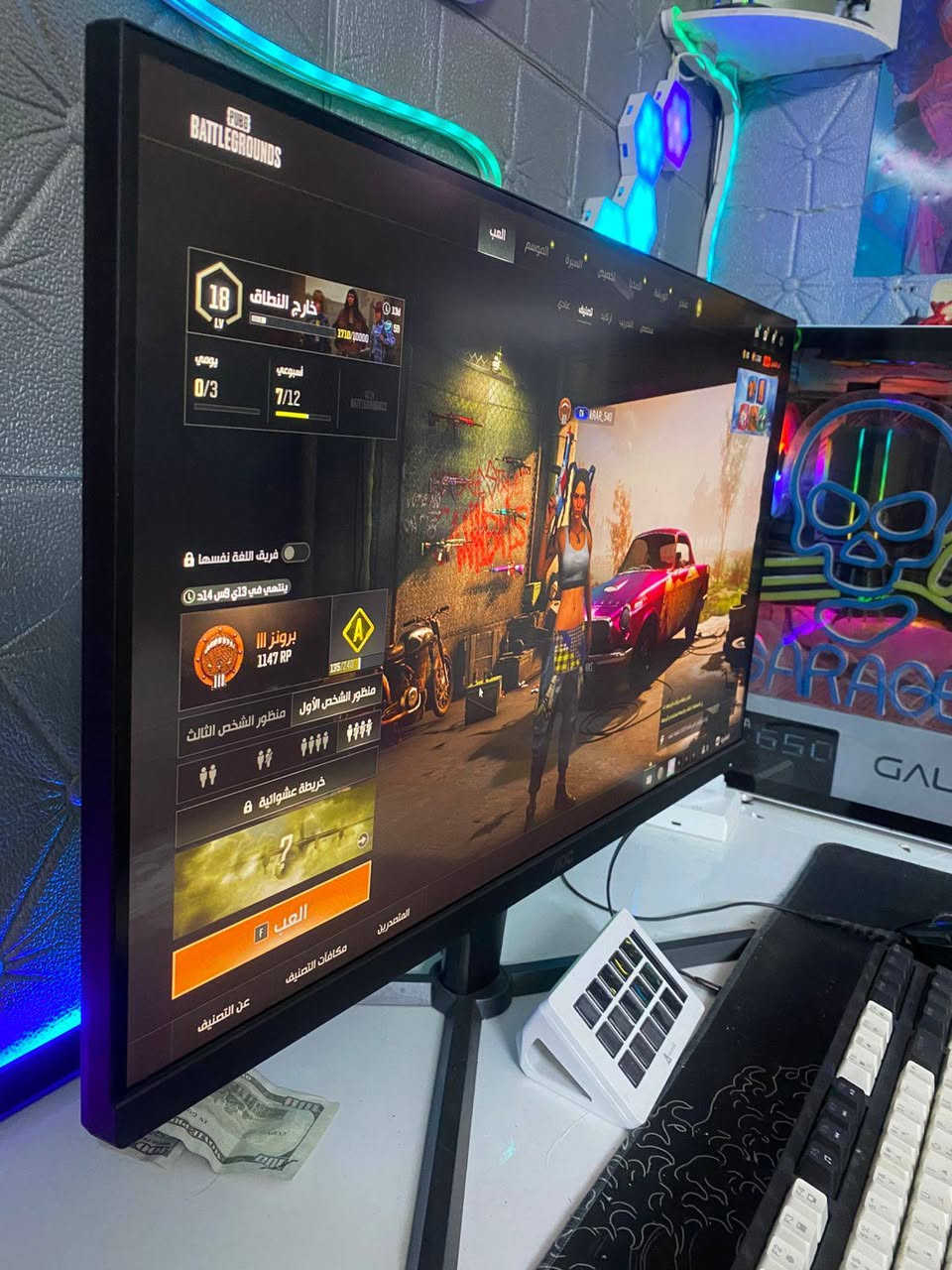 سلام عليكم شاشه .. AOC
.
دقه 1080 فول ايجدي 
.
180 هيرتز 
.
حجم 27 
.
ستعمال بسيط  مشكله بيه بس هاي نقطه بل نص ضربه خفيفه ما مأثره ابد 
مكاني بغداد العبيدي


**إذا كنت صاحب هذا الإعلان وتريد حذفه لأي سبب، رجاءا أرسل رسالة إلى الدعم الفني**