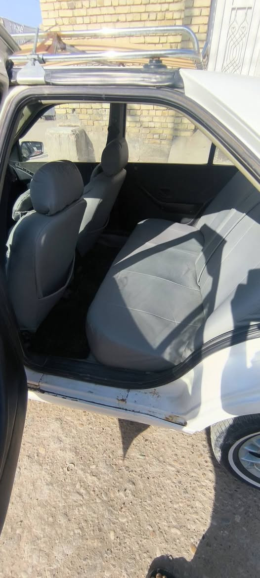 السلام عليكم بيجو موديل 11 
سعر 37 
تدفئه وتبريد شغال تخم تاير  كير ومحرك مكفول
رقم انكليزي سنويه 28 راعيه يريد مداور (مكلف بل نشر) عنوان مغربه هاذ رقم راعيه 
(***********)
