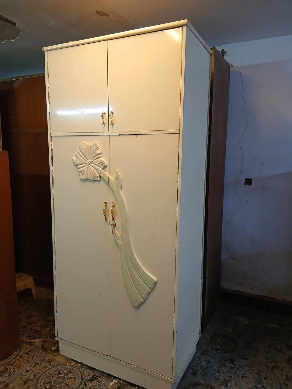 سلام عليكم أغراض مستعمله كلمن وسعره مراسله ع وتساب ***********مكاني بغداد حي الفرات ب
