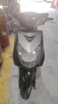 دراجة سكنس فحل مكينه خير من الله دراجة اي نقص ما بيها  عدا شخطات بل كف...