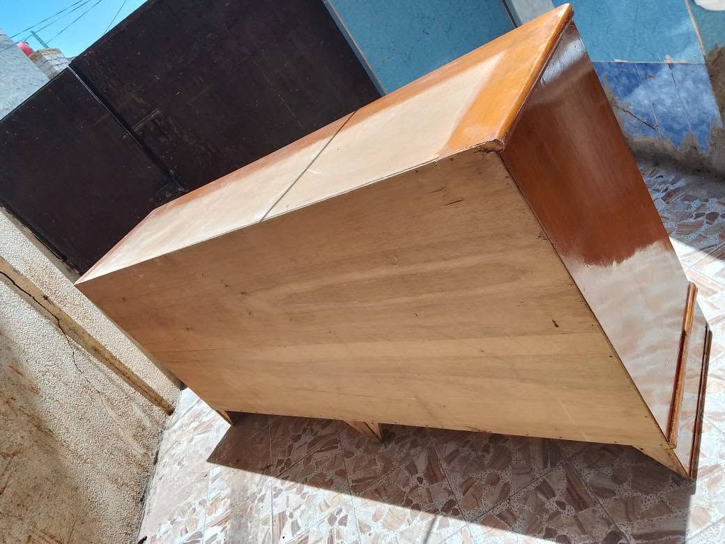 السلام عليكم بوفيه مترين ونص تزكام صبغ قفل يده كله جديد تقطيع كل خانه وحد 6 اسلايت معرض الشراي يتصل على الرقم ويوجد توصيل داخل النجف الاشرف *********** @إشارة النجف, العراق
