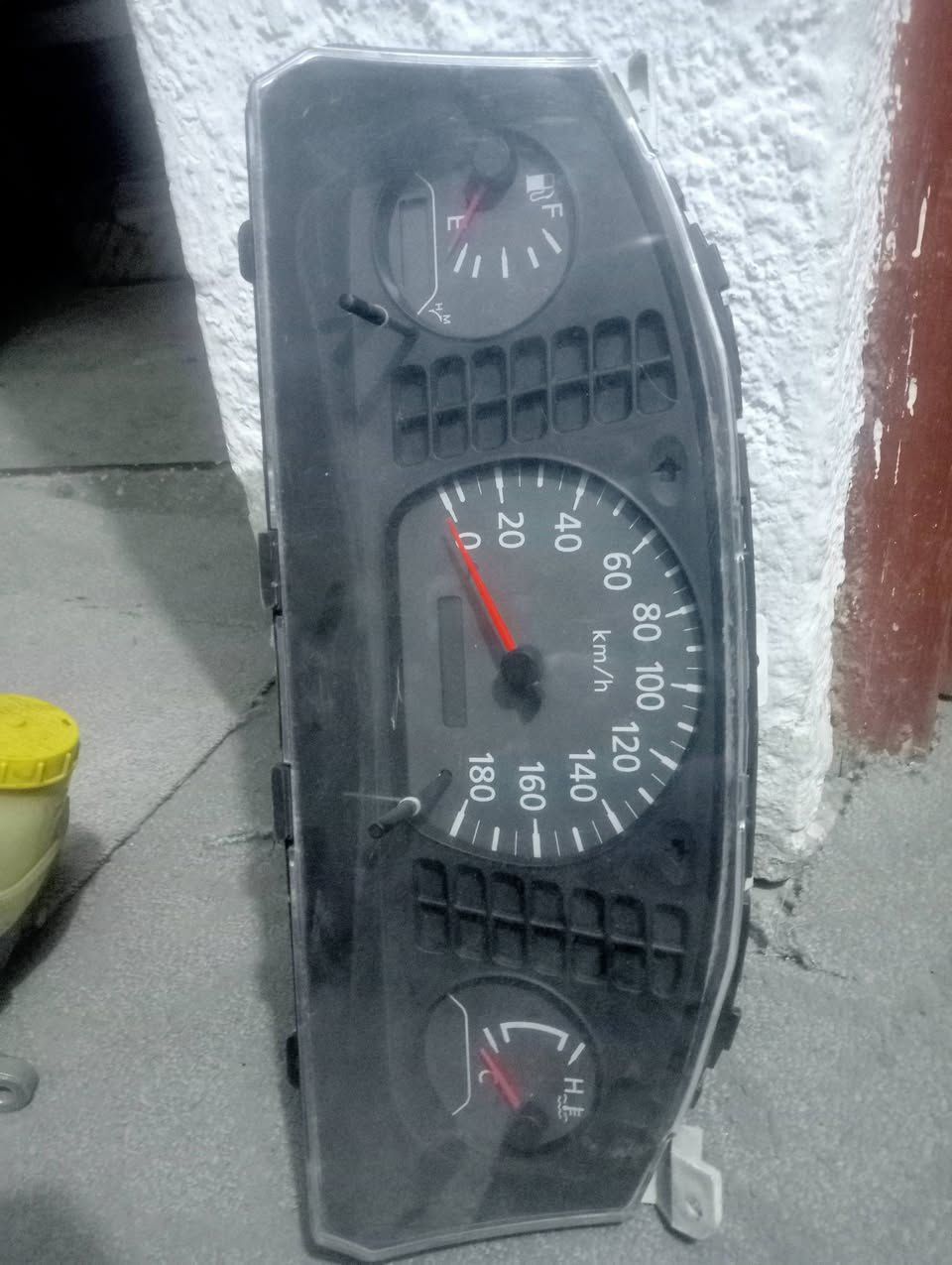 سلام عليكم غراض نيسان للبيع كلمن والسعر  عنابير كلج مروحه كيج اويل بم راديتر كابريترات عدد 2
***********
