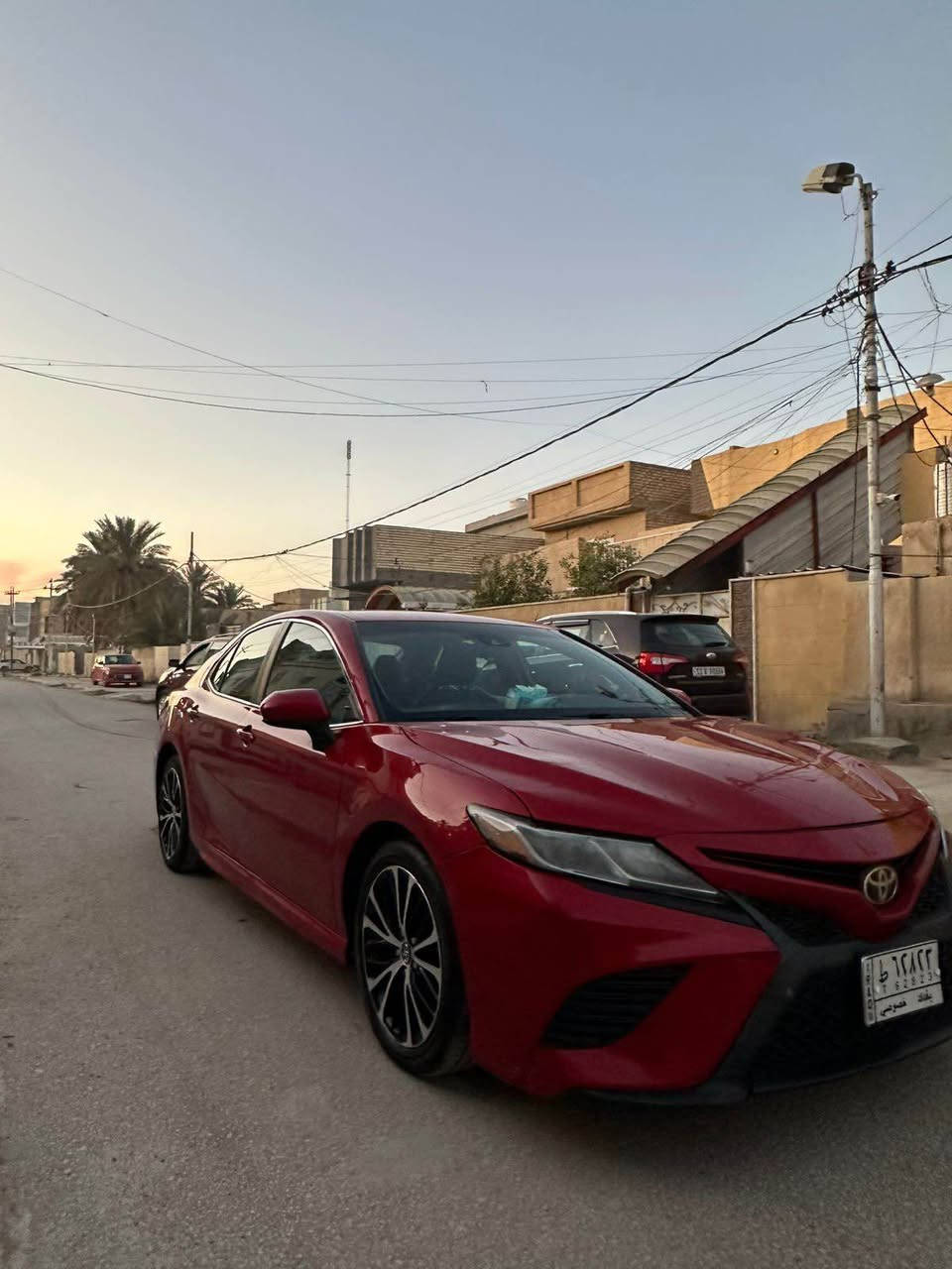 السلام عليكم 
النوع والموديل /كامري ٢٠١٩ رقم بغداد
الفئة/se مواصفات معروفة
الممشى/ 78 mi بدون ايرباك 
الحادث / جاملغ خلفي وقبق الجنطة + باب صبغ كلير + بارد باب السايق + رصعات صغار عدد ٢ بالبنيد
النقوصات/ حداديه اماميه جهة اليمن الدعاميه الاماميه يرادلها ترتيب قبق الجنطة جراد قليل 
* ولا گلوب مشتغل بالدشبول 
الگير والمكينة / عالبلاد 
السعر ١٥٨ وبيها مجال اكيد 
العنوان بابل المسيب 
***********
*ملاحظه صور الحادث واتساب المحاويل, بابل
